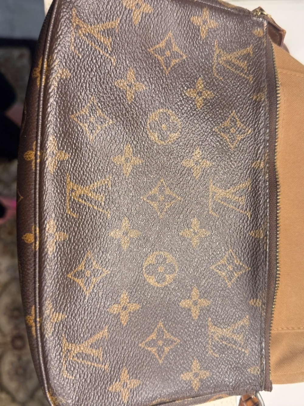 Authentic Louis Vuitton Pochette – Monogram – Very Good  Pre-Owned Condition - Picture 9 of 13